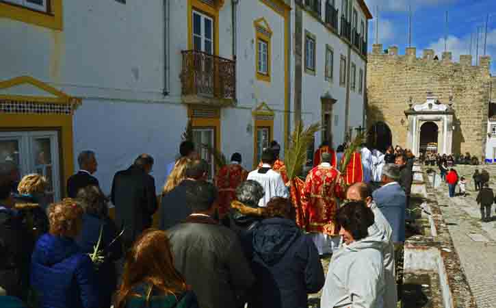 Óbidos Holy Week, Procession