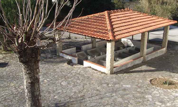 Fontanário da Usseira, freguesia de Óbidos, GoÓbidos
