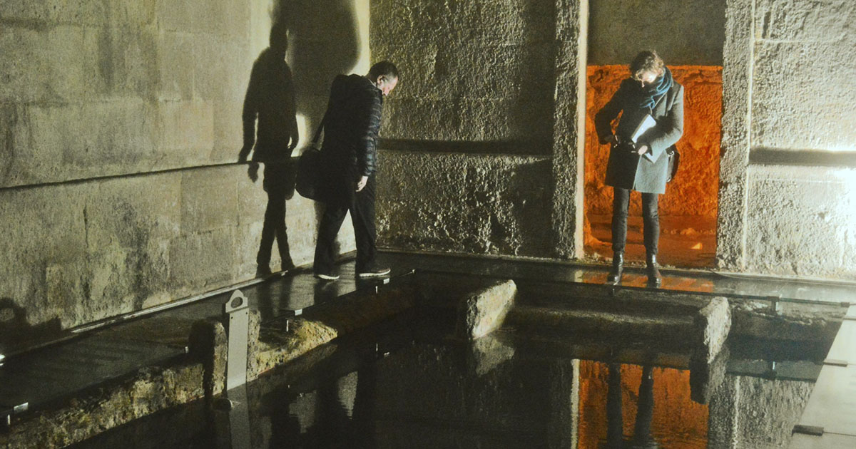Equipa a resolver pistas no Escape Room O Mistério do Alquimista em Caldas da Rainha, GoÓbidos Guia Turístico de Óbidos
