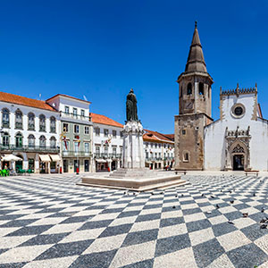 Visitas Guiadas em Óbidos, Tomar e Convento de Cristo Visita Guiada Privada - Óbidos o Guia Turístico Oficial da Vila 2025