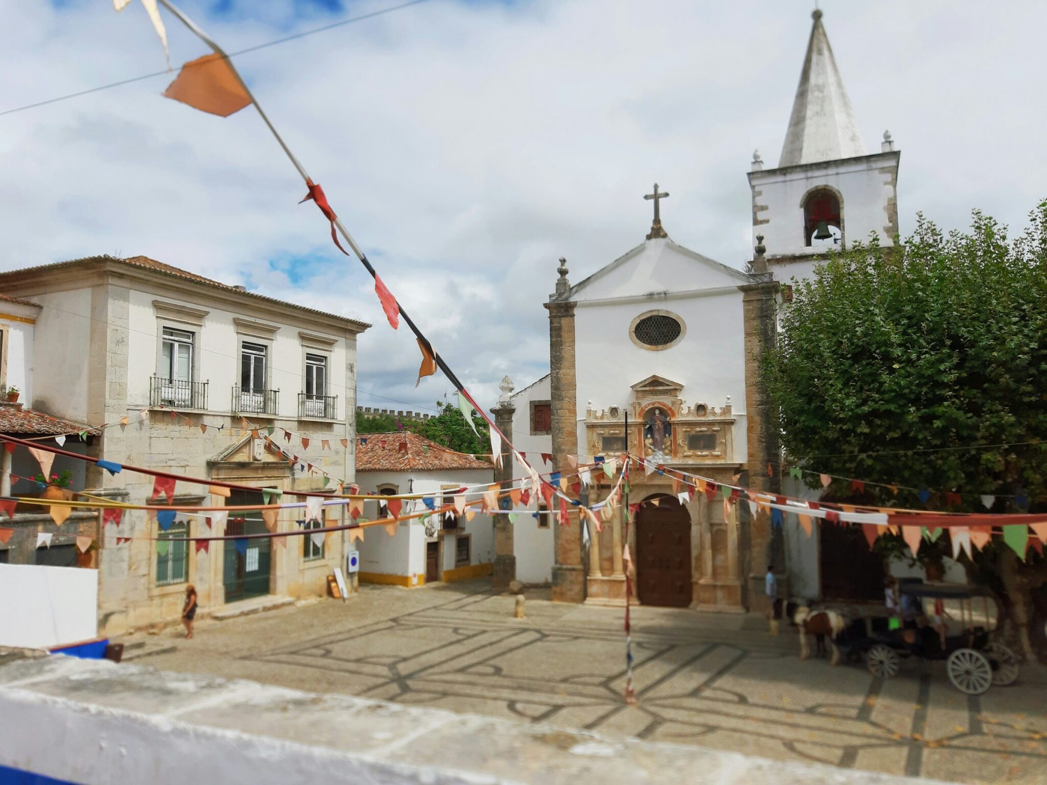 Praça de Santa Maria, igreja e pelourinho de Óbidos, GoÓbidos